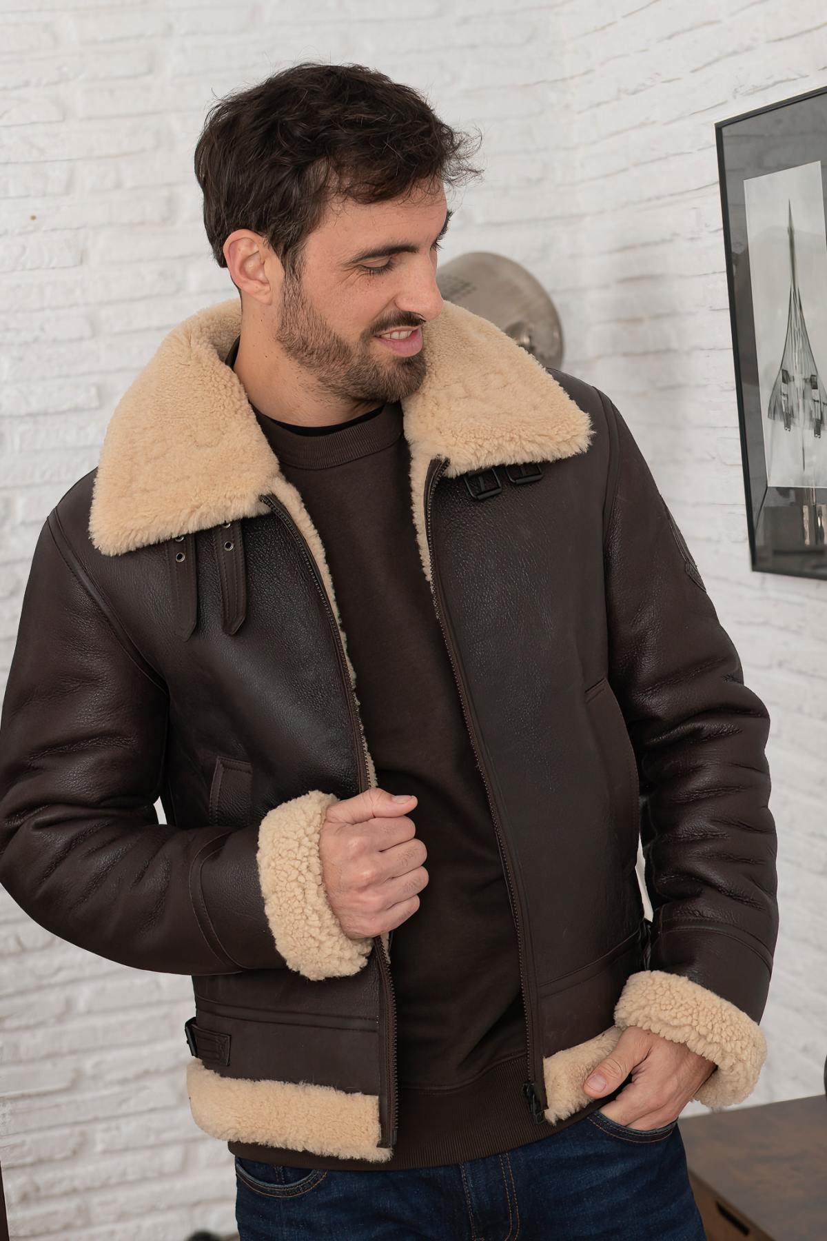 Redskins' aged brown and beige sheepskin bomber, double-lined. - Image n°2