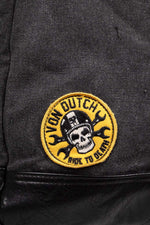 Grey travel bag with patches - Image n°10