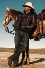 Western style shirt collar leather jacket with accelerated patina - Image n°2