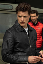 Redskins' sheepskin aviator jacket, inspired by classic pilot styles. - Image n°1