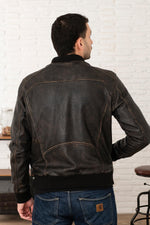 Bonbon: aged black and beige sheepskin teddy. Ribbed cuffs, zip front. - Image n°3