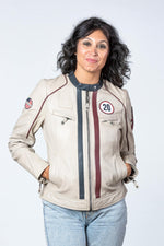 An ecru sheepskin jacket: straight fit, moto collar, timeless style. - Image n°5