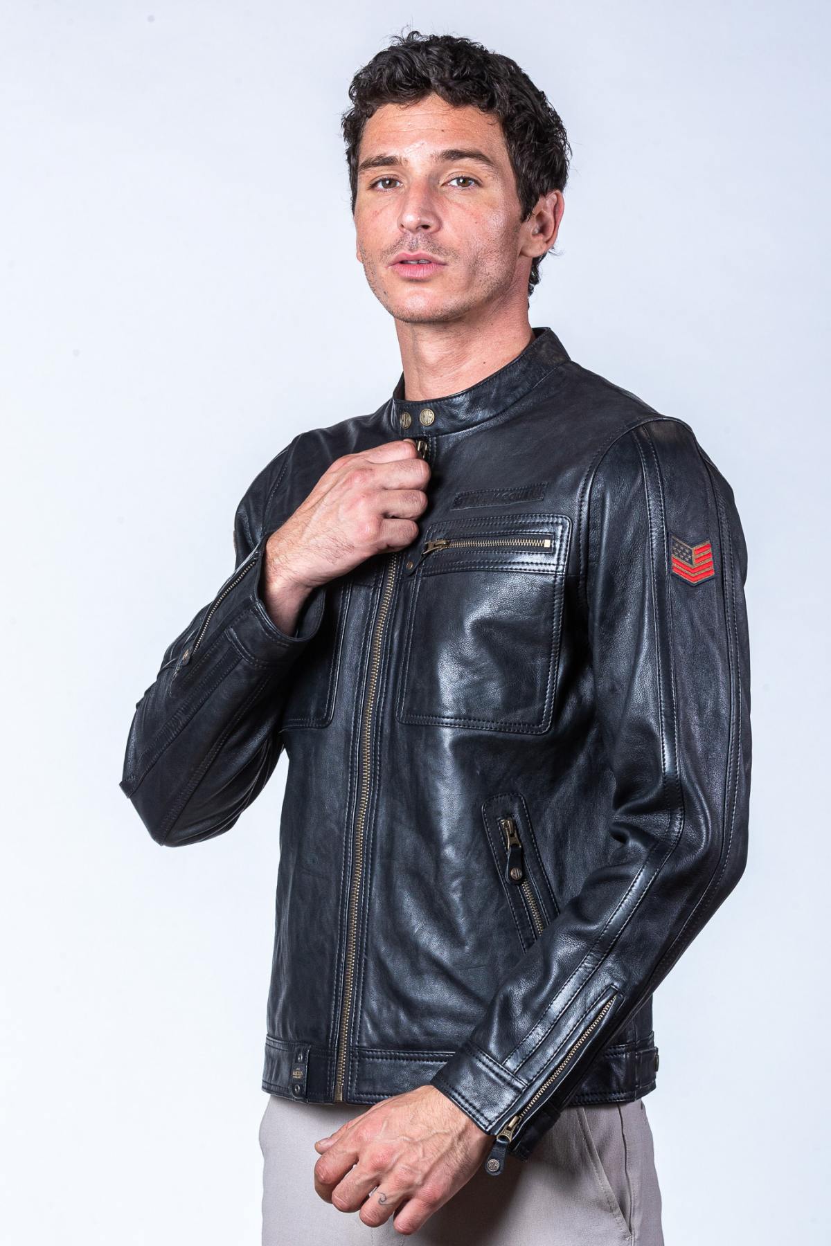 Lightweight black sheep leather jacket, Steve McQueen-inspired style. - Image n°8