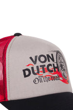 Black, white and red trucker cap - Image n°2