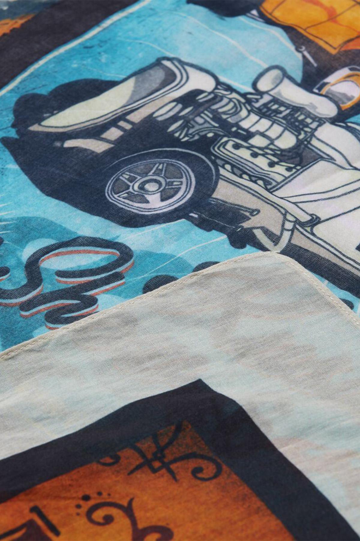 Cotton scarf with poster print - Image n°3