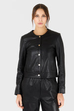 Short, thin and lightweight black leather jacket with crew neck - Image n°5