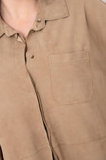 Fine and lightweight beige suede leather jacket - Image n°4
