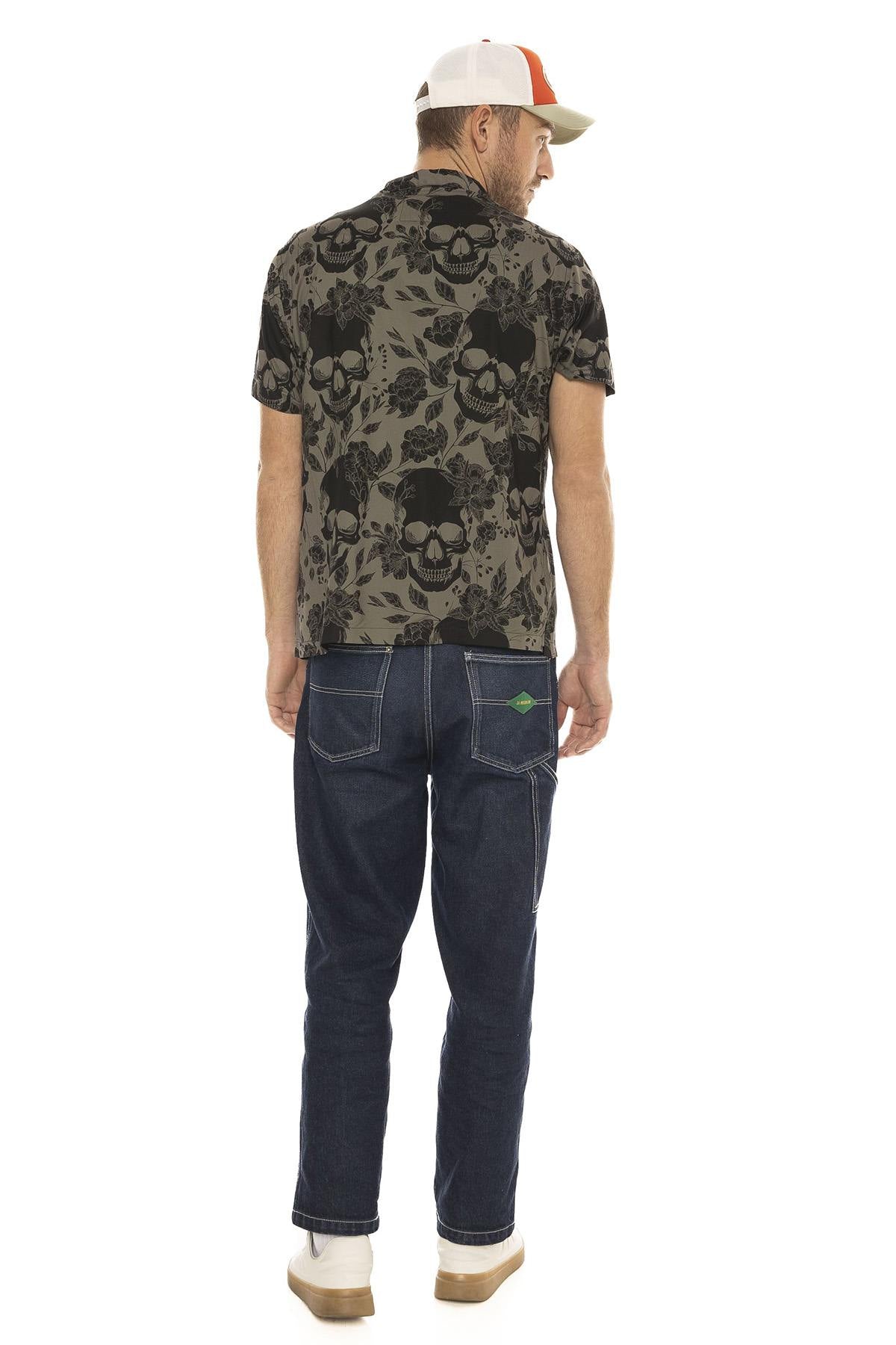 Lightweight short-sleeved skull pattern shirt - Image n°5