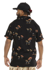 Black short-sleeved shirt with surf pattern - Image n°2