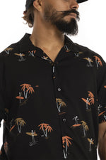 Black short-sleeved shirt with surf pattern - Image n°3