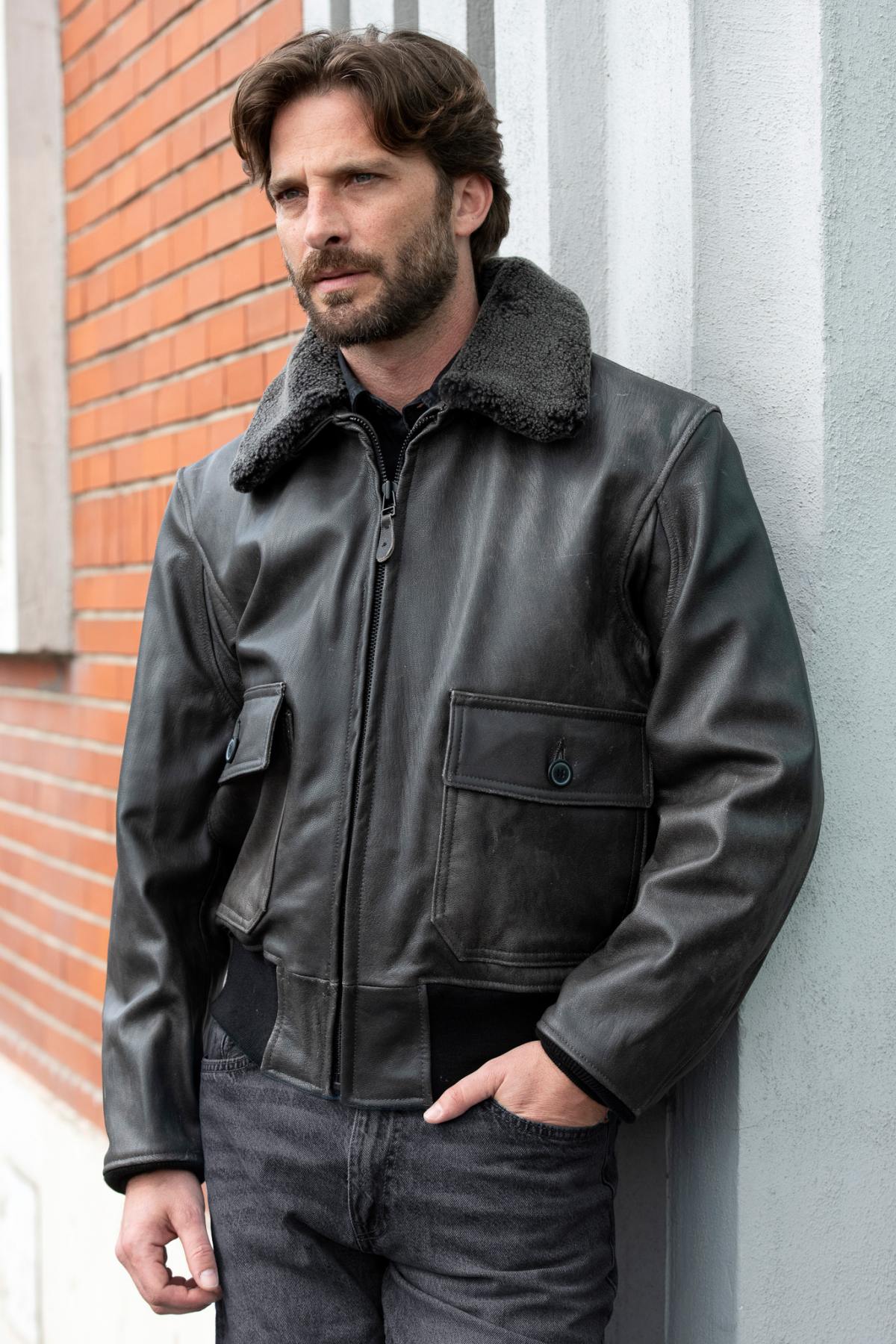 Vintage G-1 jacket in aged goatskin with removable shearling collar. - Image n°1