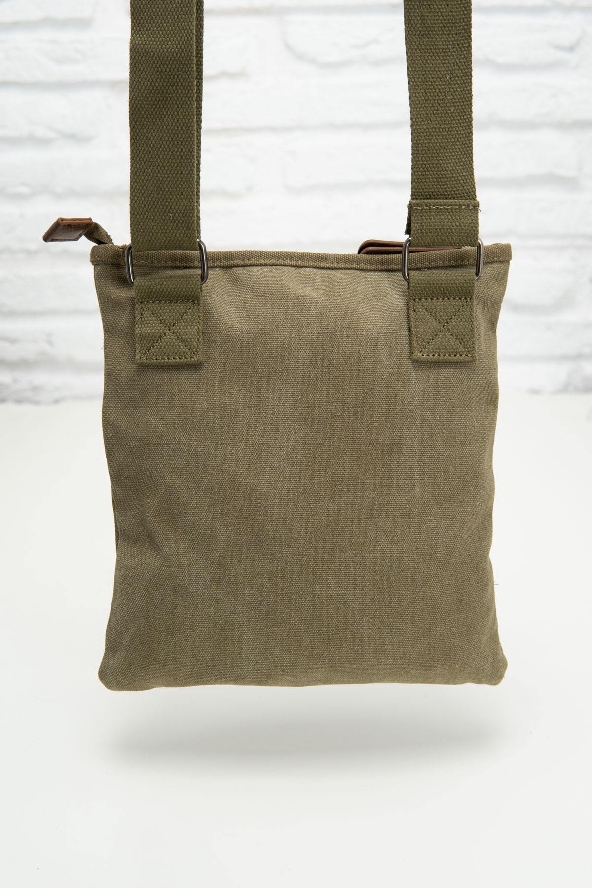 Khaki satchel with badges - Image n°3