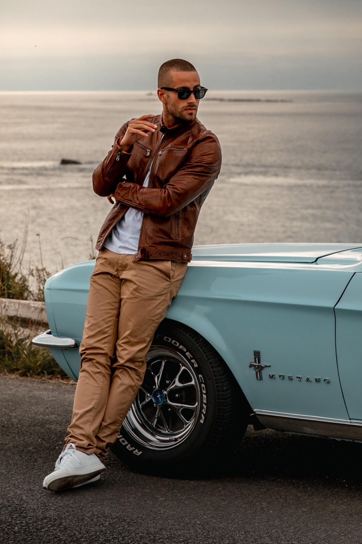 Brown leather jacket with biker collar - Image n°3