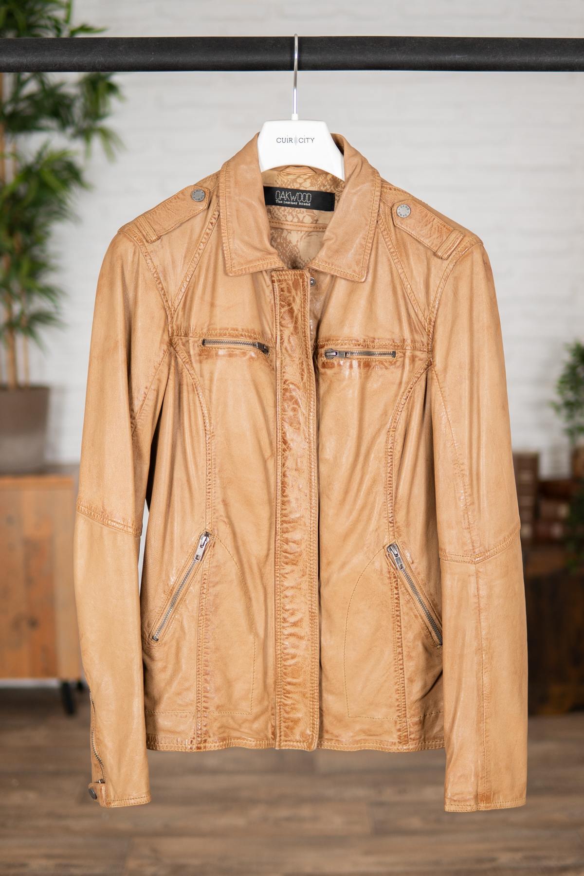 Women's vintage leather jacket - Image n°1