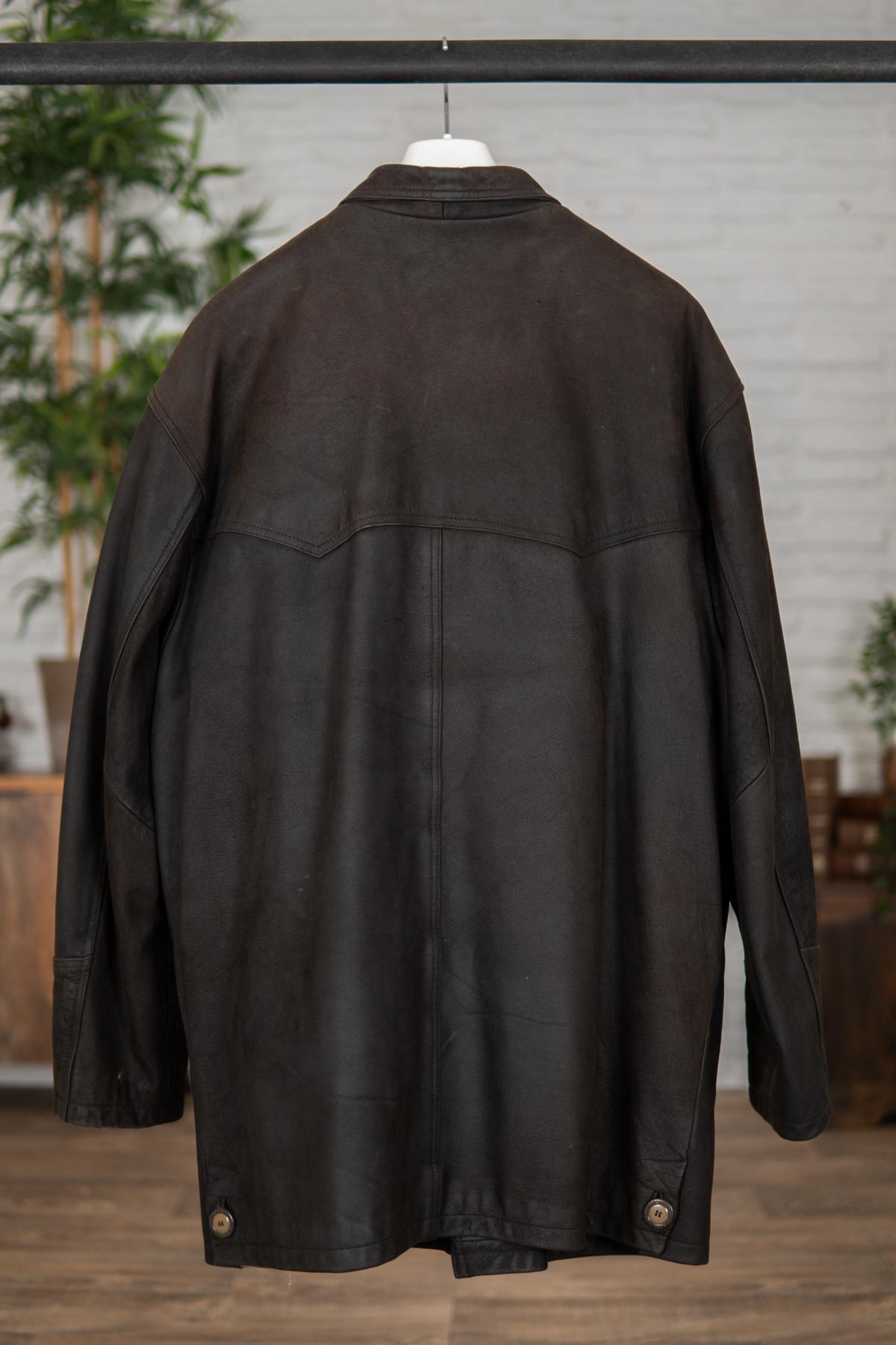  Men's coat with button - Image n°2