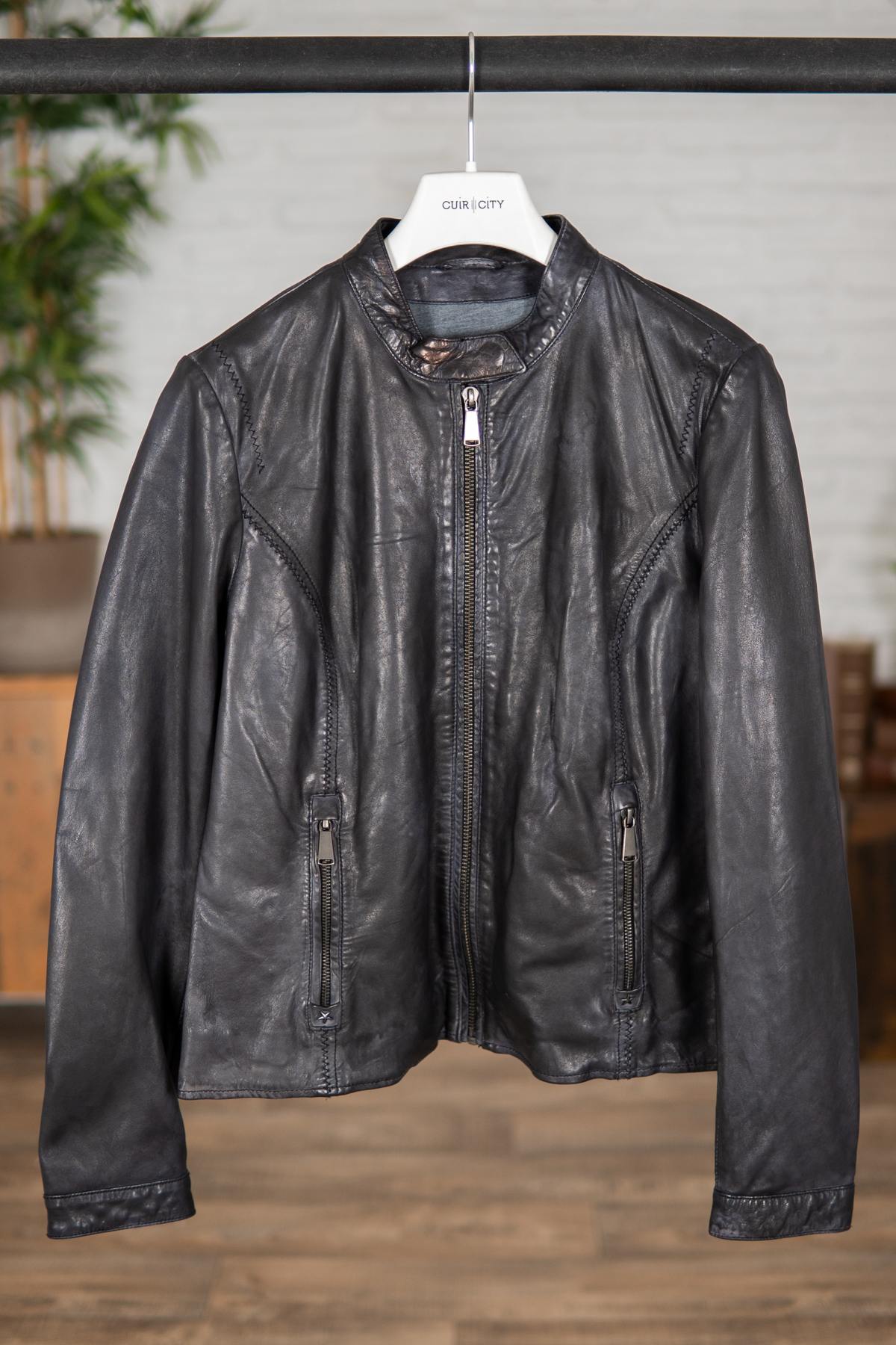  Lambskin leather jacket for women - Image n°1