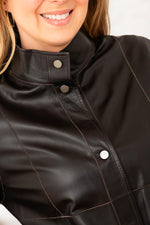 Elegant reversible brown suede leather coat - Image n°4
