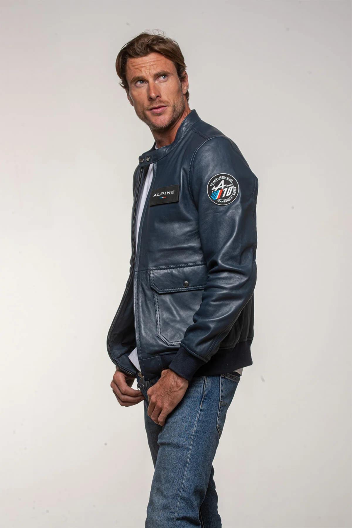 Collector's Alpine leather jacket for the brand's 70th anniversary - Image n°10