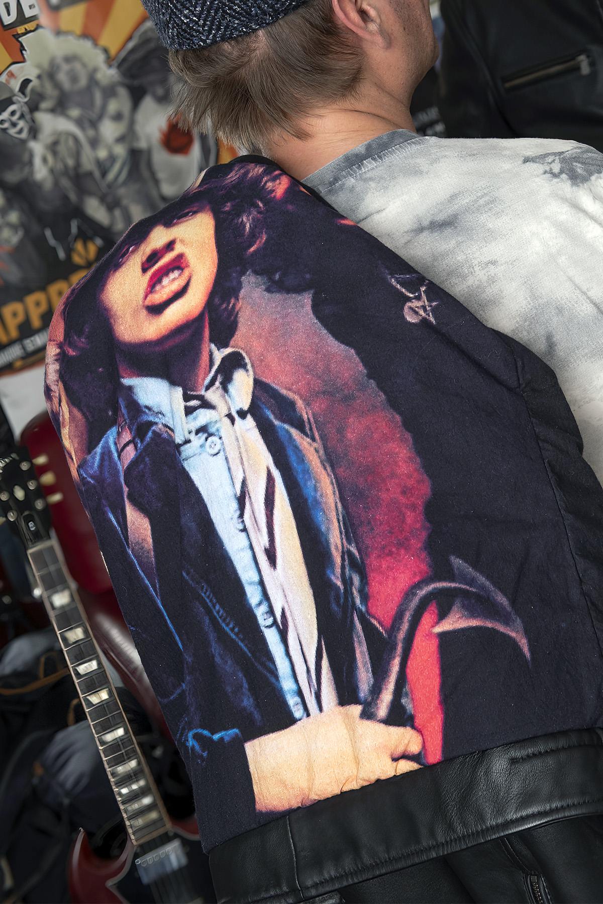 Leather biker jacket in tribute to the group AC/DC - Image n°6