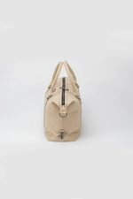 Ecru leather travel bag with Shelby logo - Image n°4