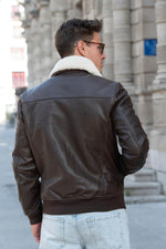 Classic Schott aviator jacket in brown cowhide with detachable collar. - Image n°3