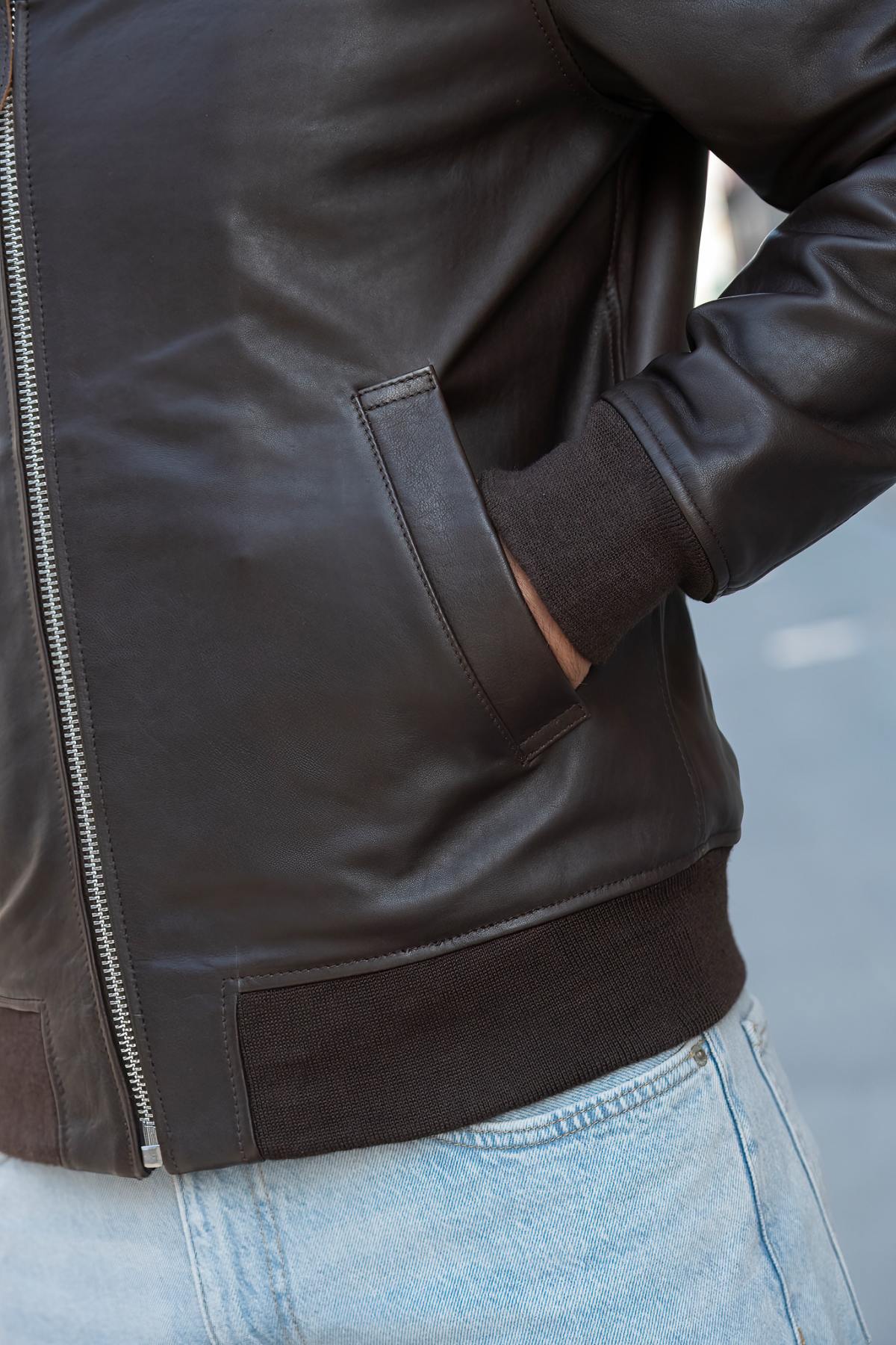 Classic Schott aviator jacket in brown cowhide with detachable collar. - Image n°5