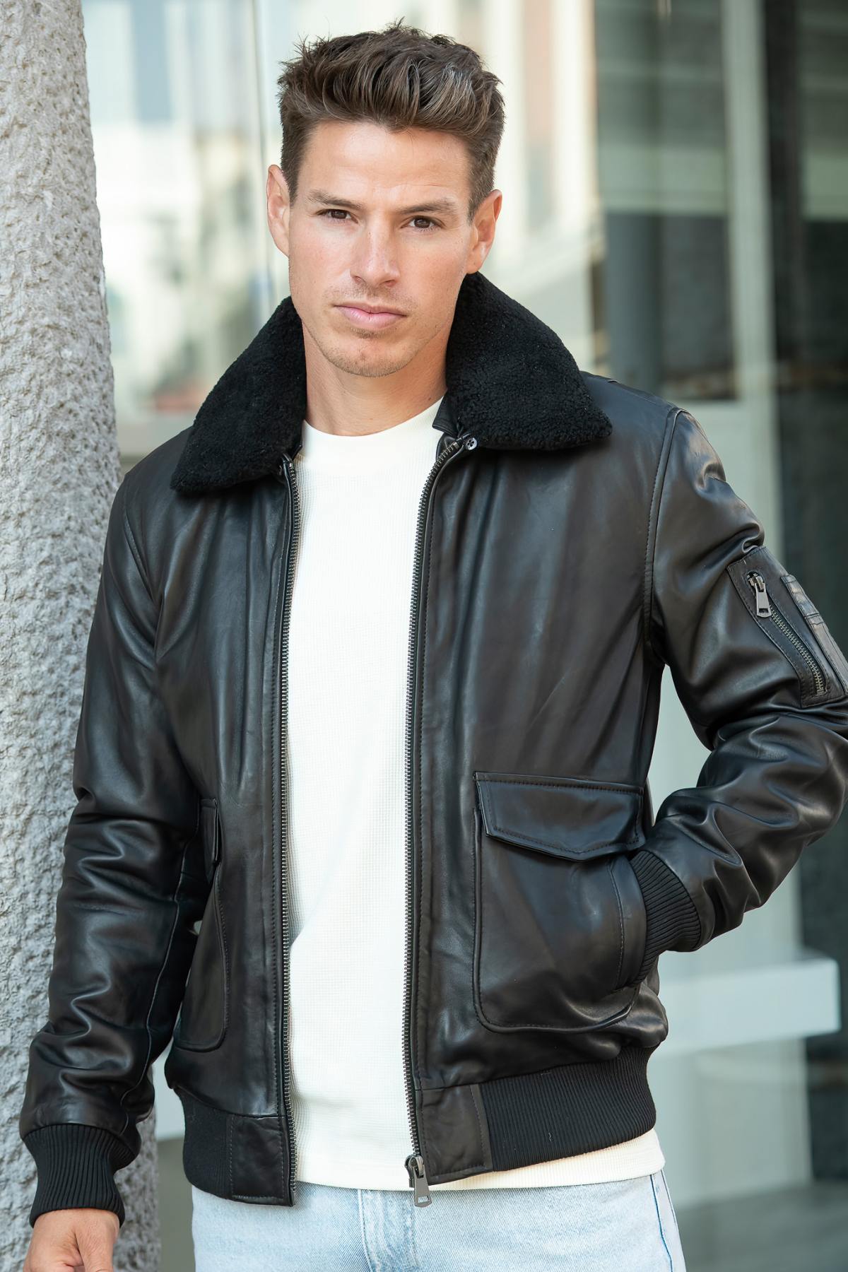 High-quality black leather aviator jacket for men - Image n°6