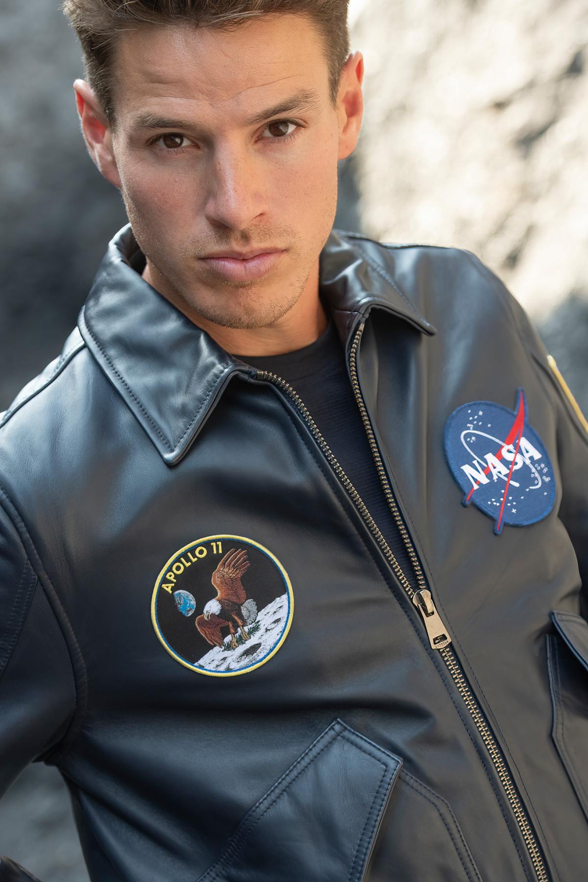 Officially licensed NASA navy blue shirt collar leather jacket - Image n°2