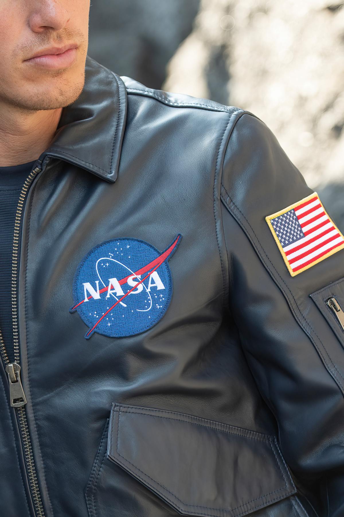 Officially licensed NASA navy blue shirt collar leather jacket - Image n°8