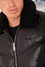 Black down jacket with faux fur collar, oversized fit - Image n°4