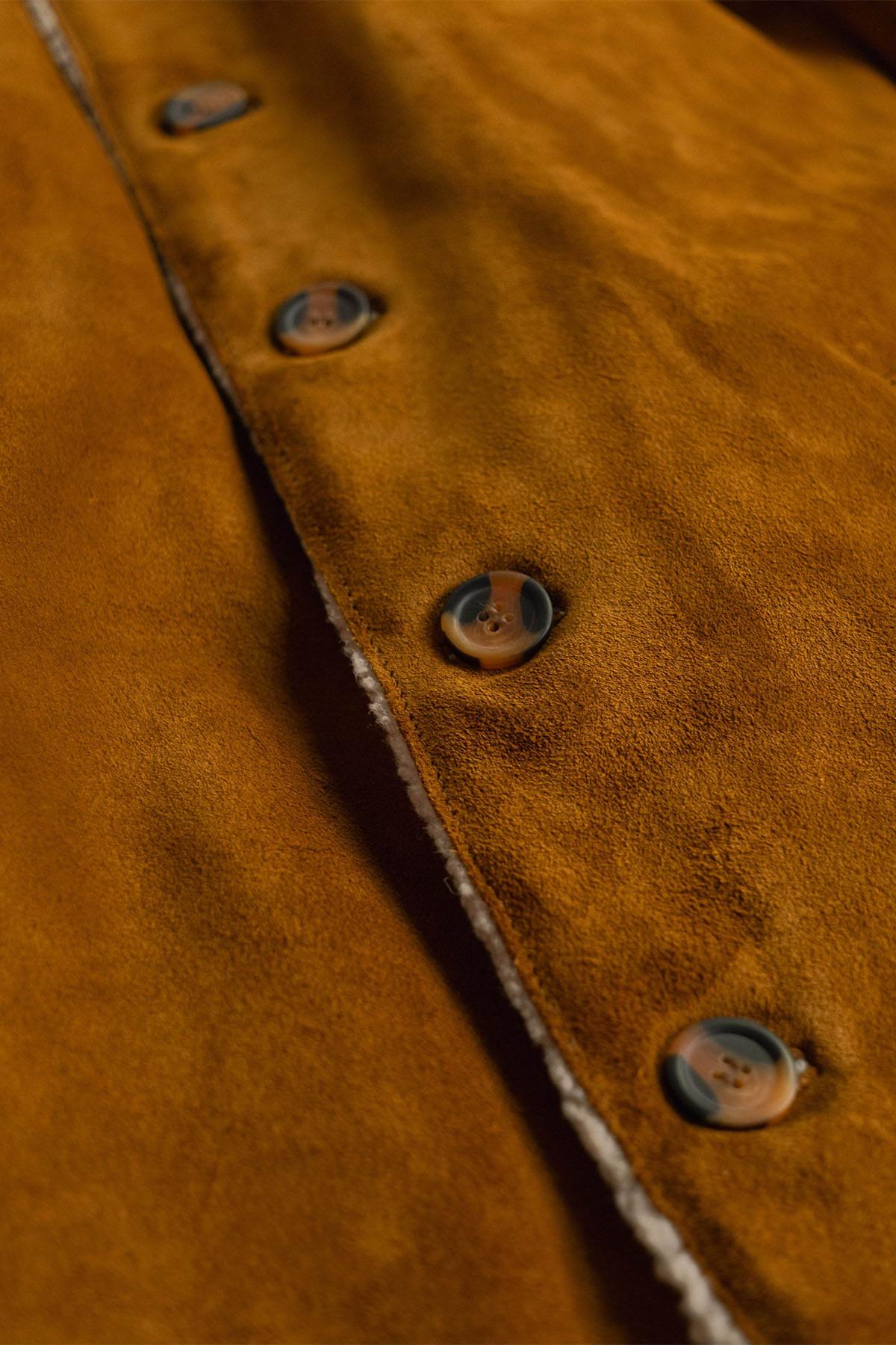 Cognac suede leather jacket with sherpa lining - Image n°4