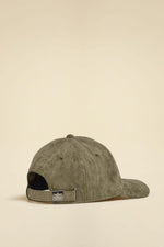 Beige suede cap - Image n°4