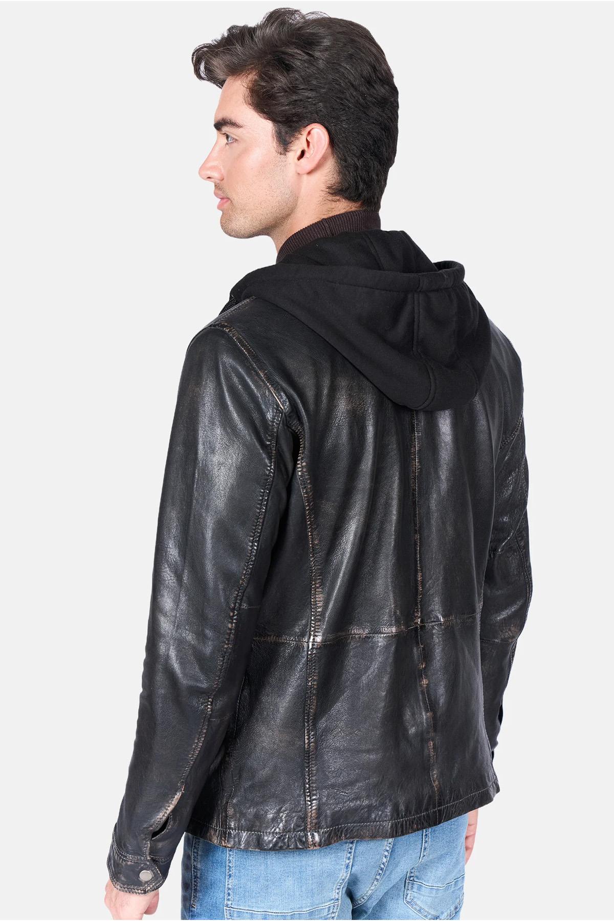 Sheep leather jacket in used black: detachable hood, asymmetrical zip. - Image n°4