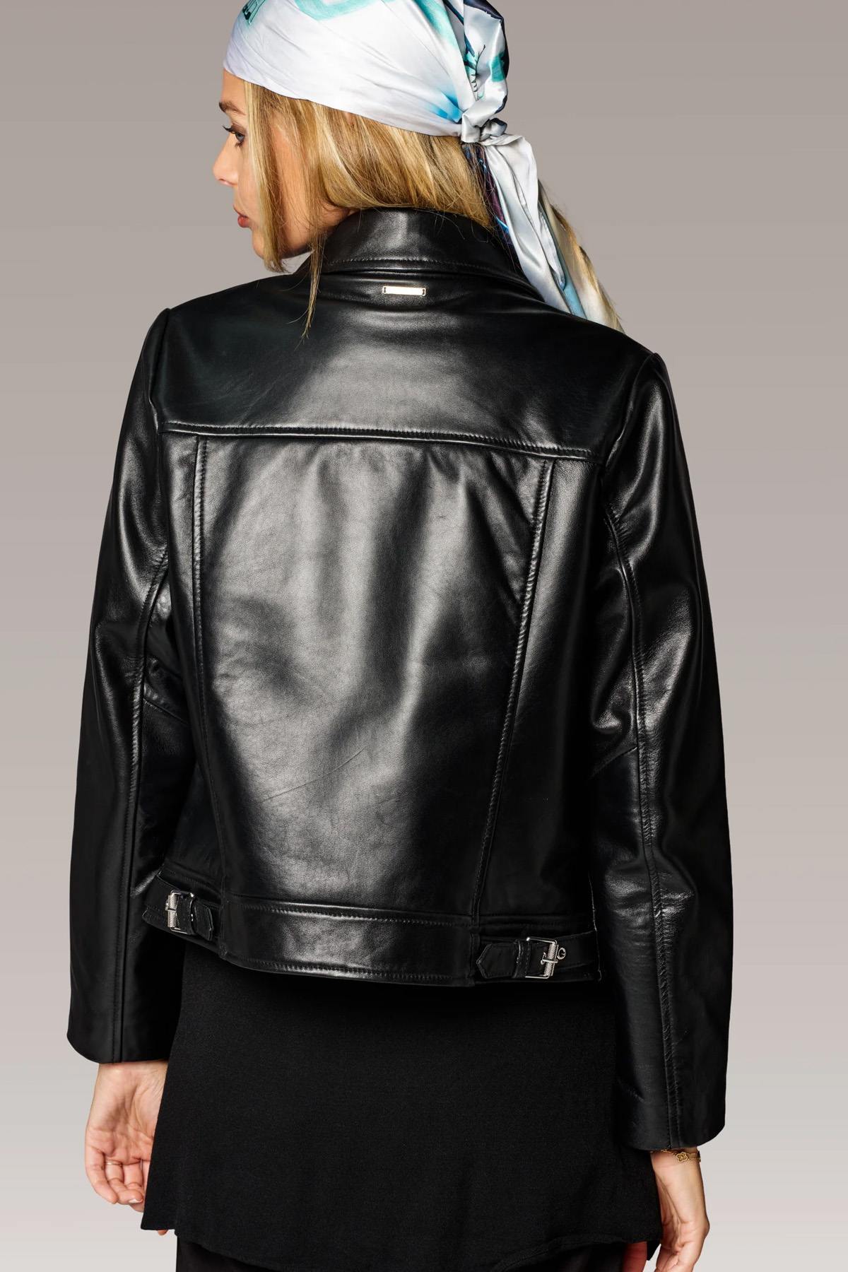 Minimalist black leather jacket- Image n°2