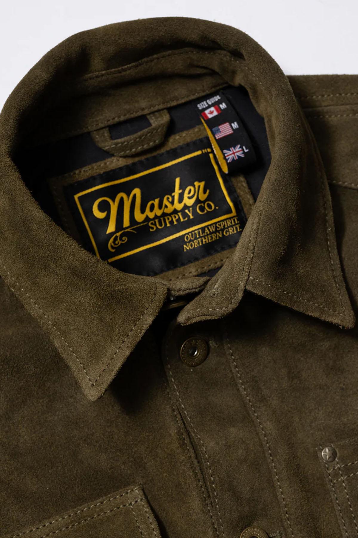 Olive suede cowhide field jacket, unlined and durable. Ages gracefully with wear. - Image n°4