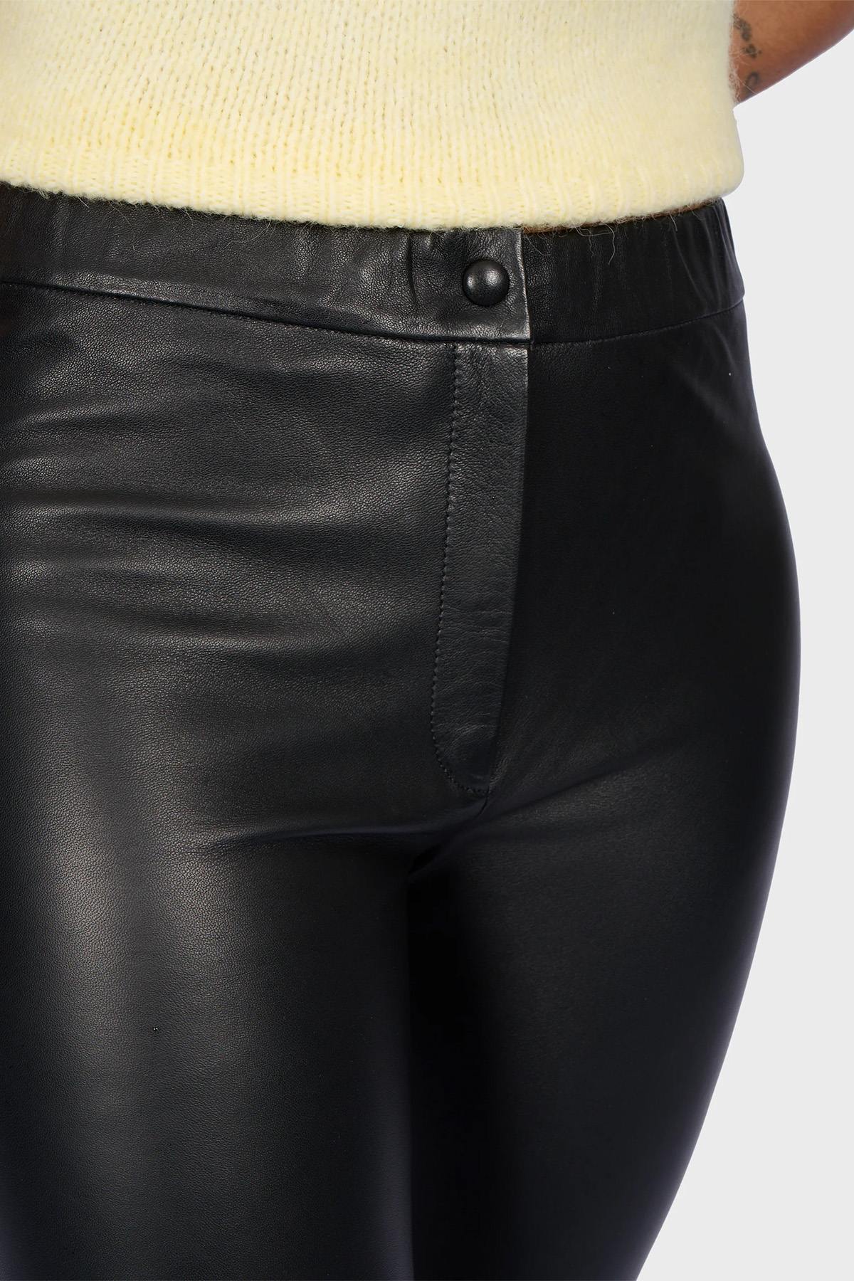Black leather pants for women - Image n°5