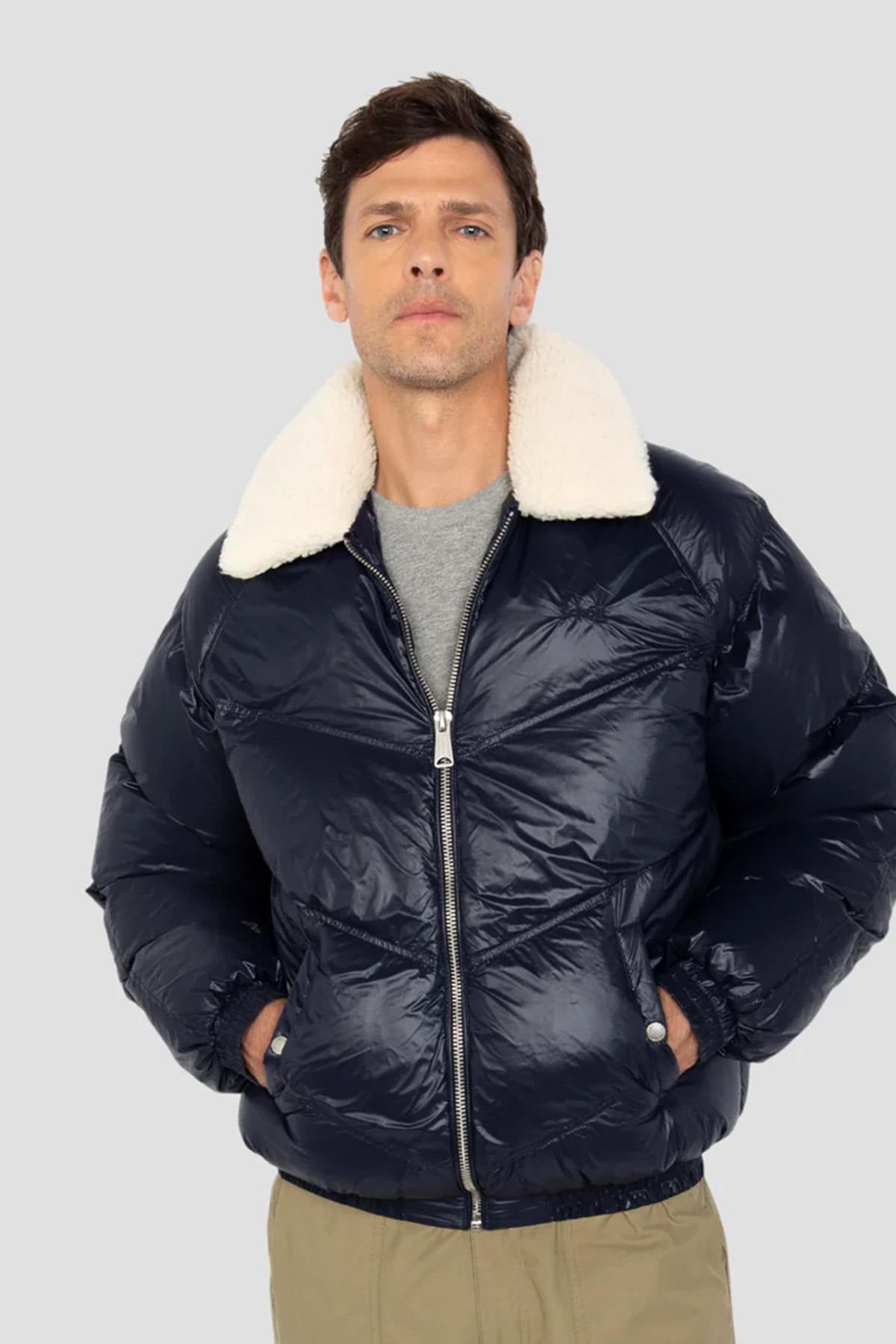 Oversized shiny textile down jacket with faux fur collar - Image n°1