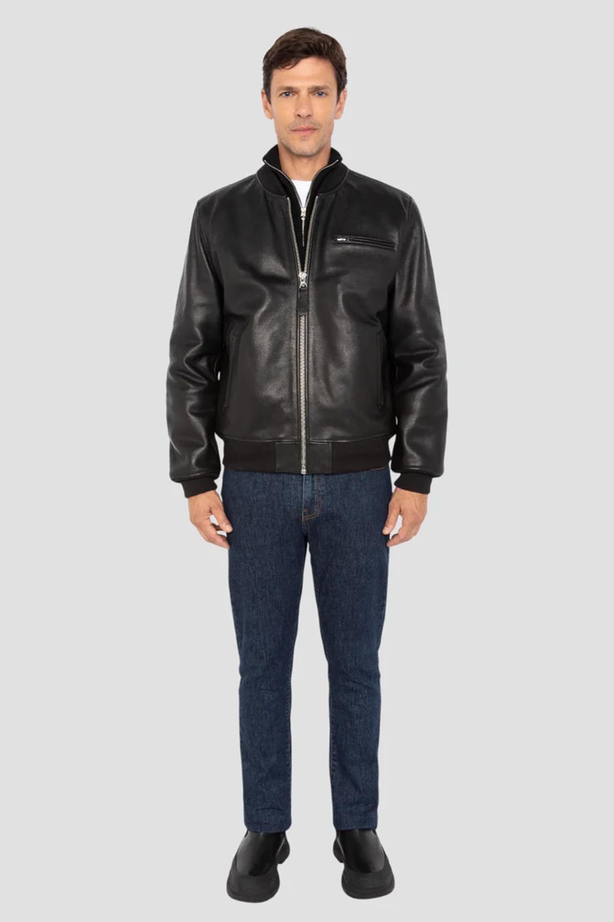 Casual black cowhide leather bomber jacket - Image n°7