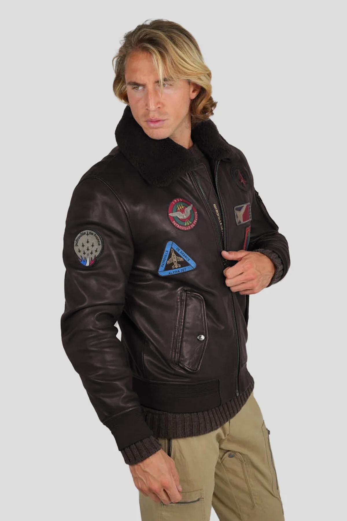 Brown leather bomber jacket with vintage Patrouille de France patches - Image n°2