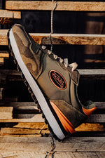 Khaki and orange camo trainers - Image n°1