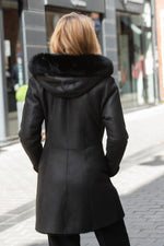 Women's black leather coat with fur hood - Image n°4