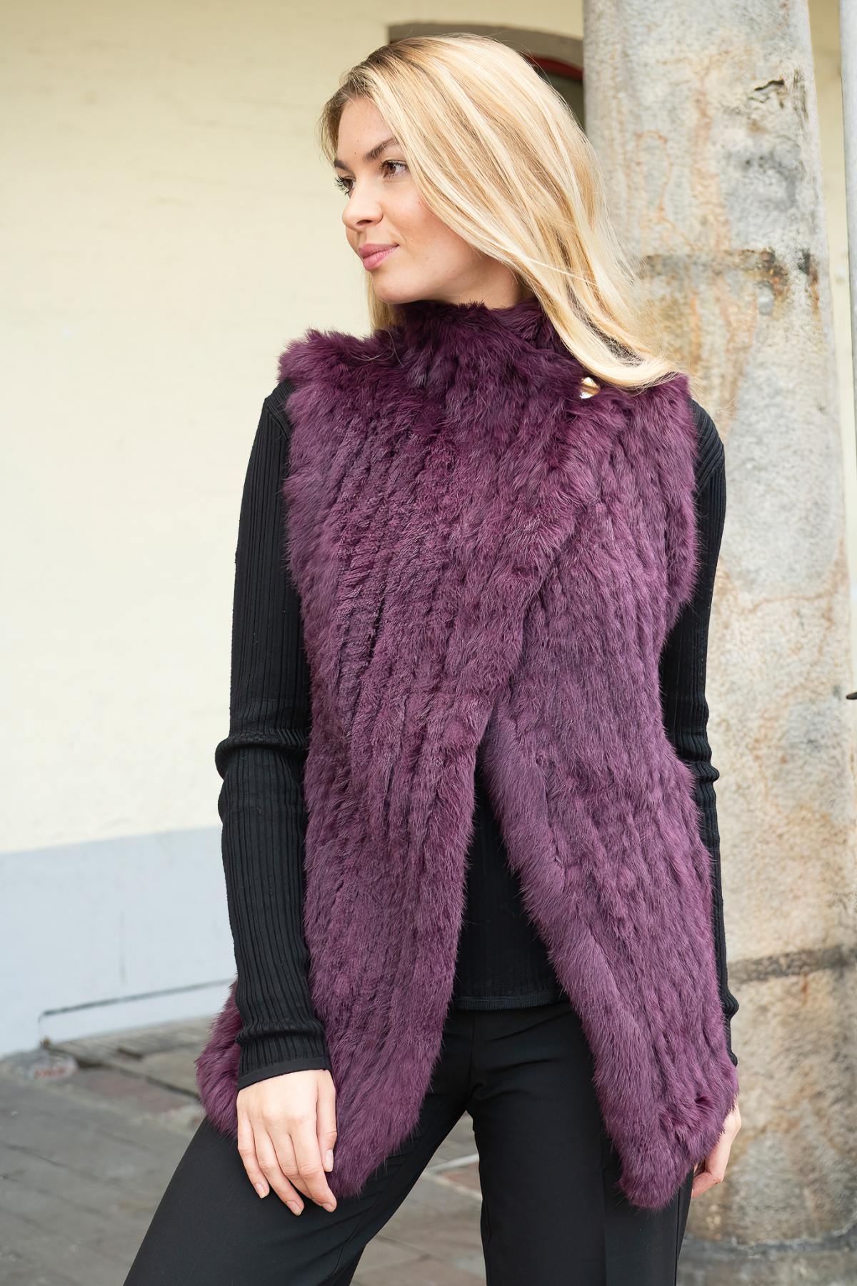 Plum fur sleeveless vest - Image n°1
