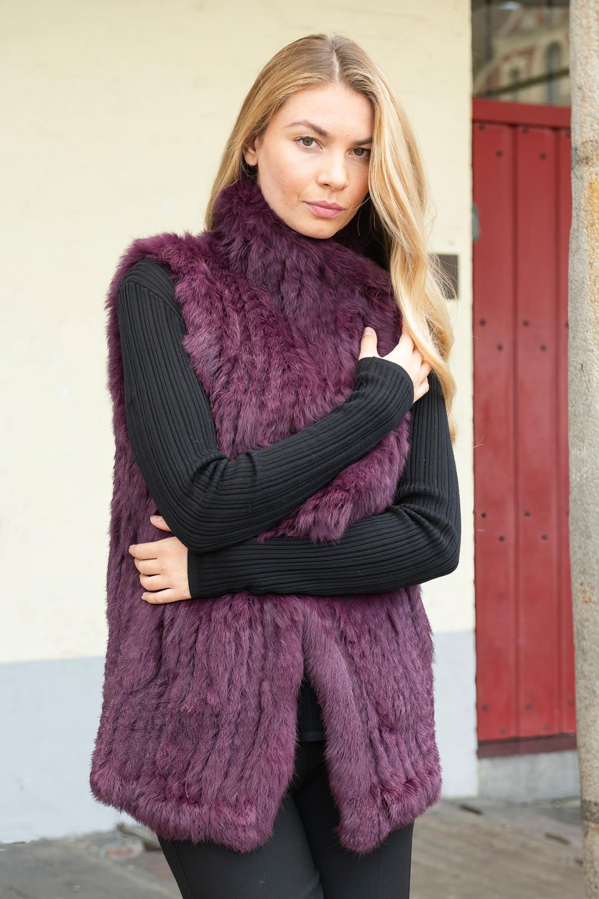 Plum fur sleeveless vest - Image n°2