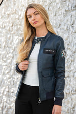 Straight-cut sheep leather jacket in royal blue. Sporty, timeless fit. - Image n°4