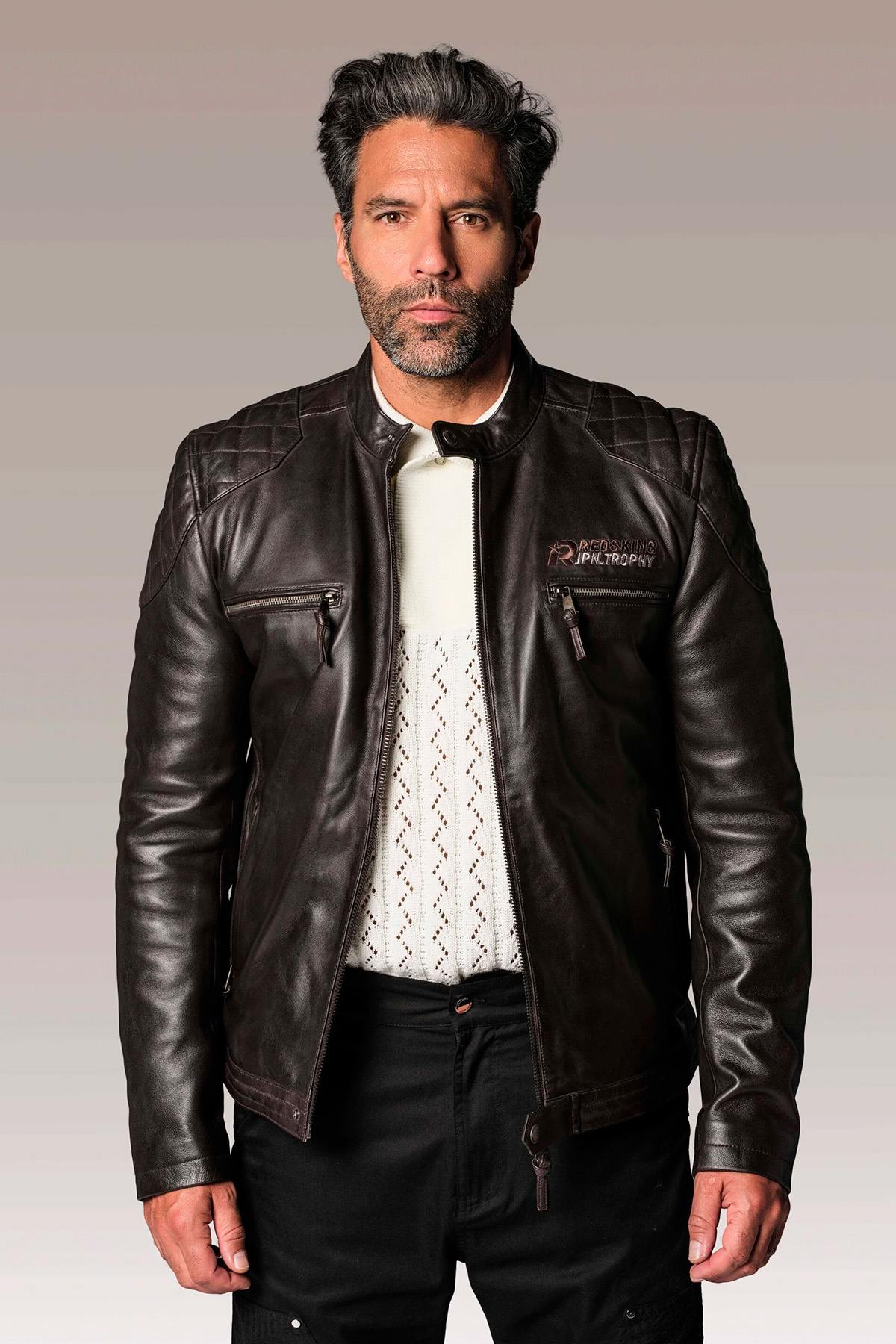 Black leather jacket with quilted shoulders and biker collar - Image n°5