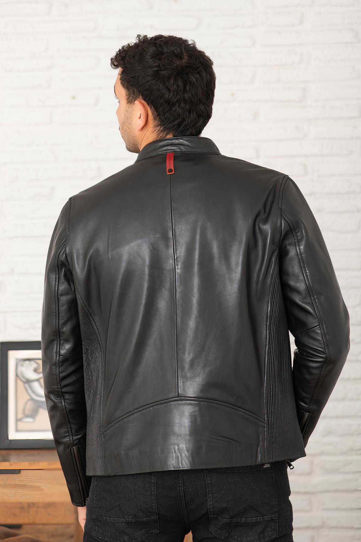 Black leather biker jacket with embossed Redskins logo - Image n°3