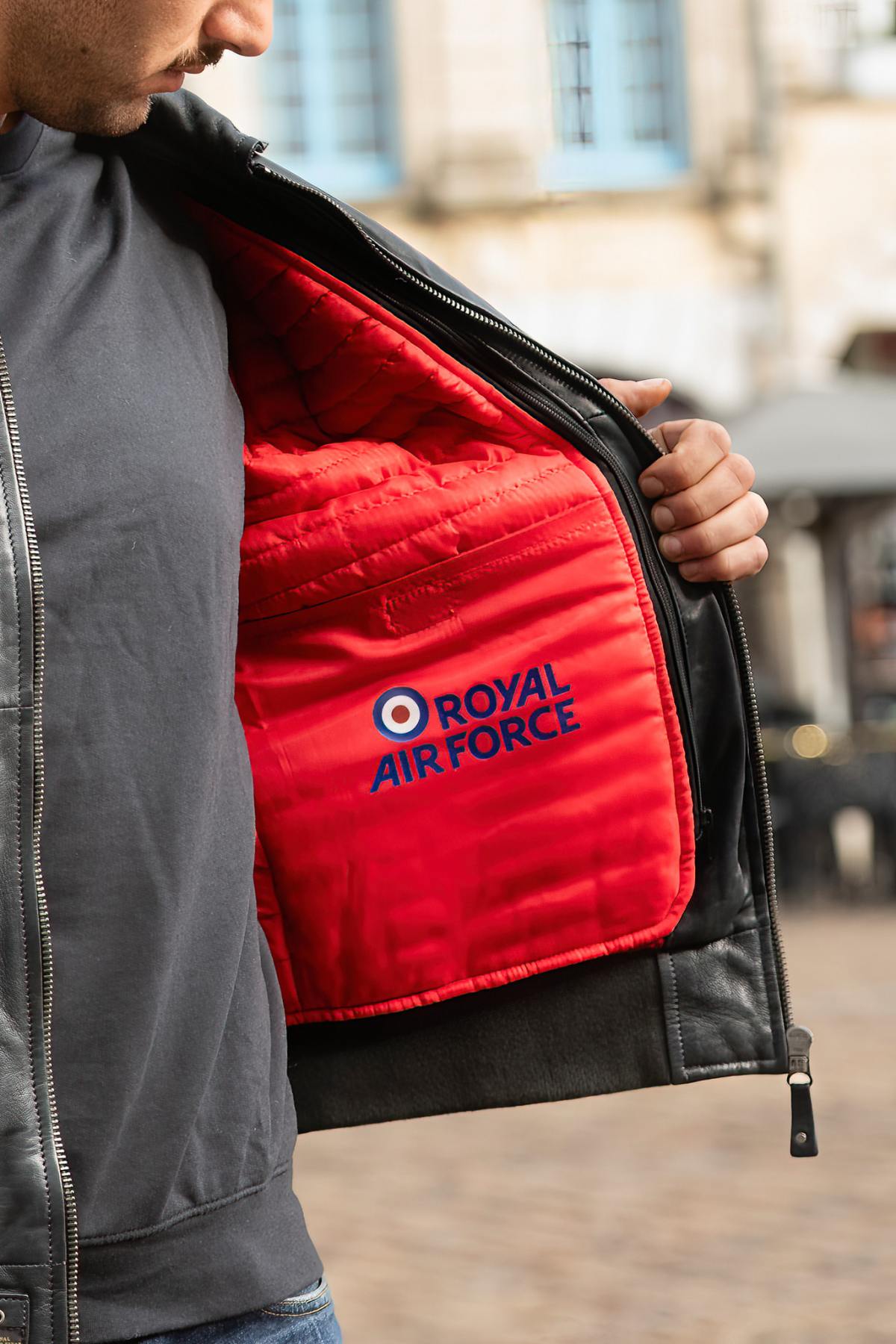 Navy blue aviator style leather jacket with shirt collar - Image n°3