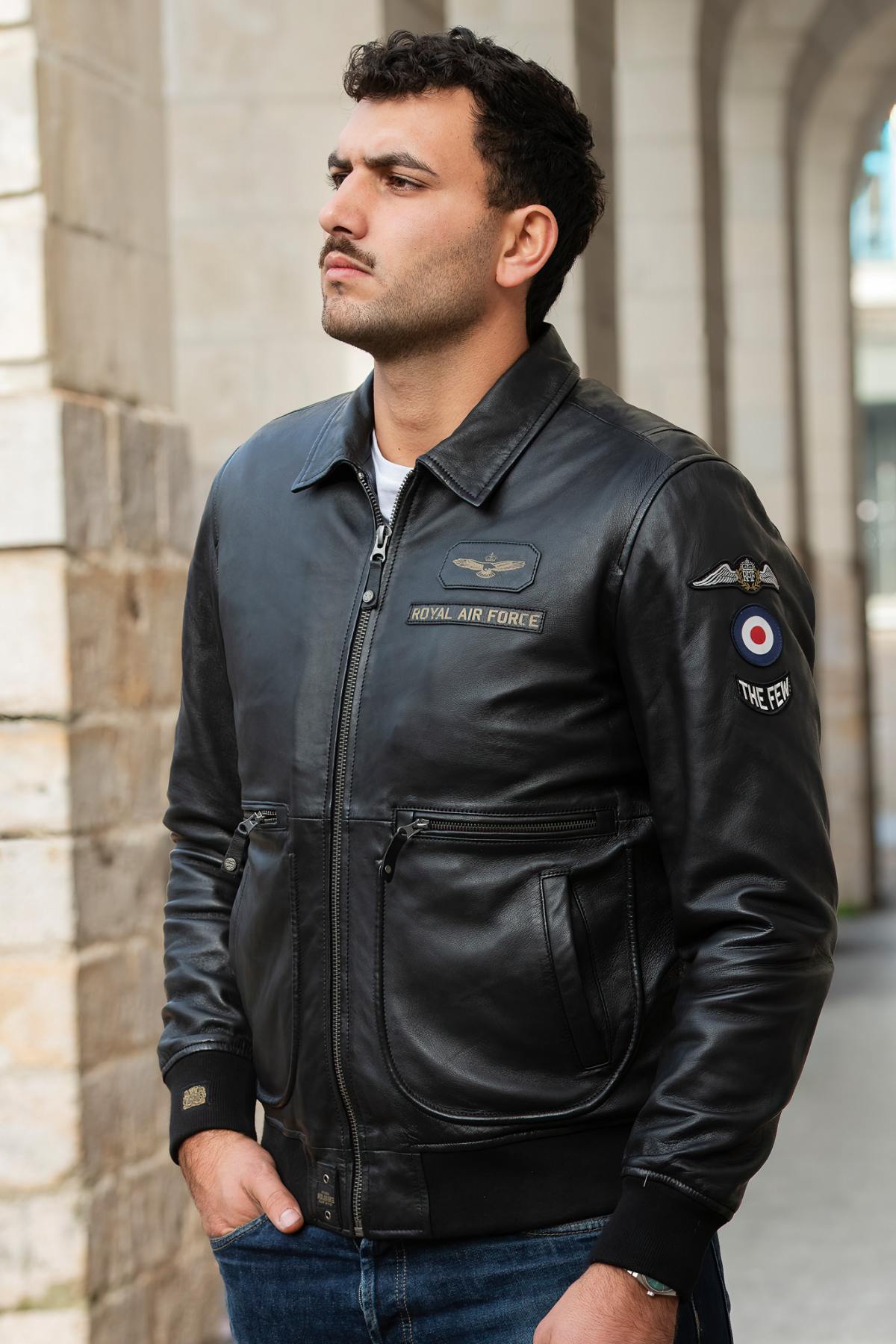 Black sheepskin aviator jacket inspired by RAF pilots. - Image n°2