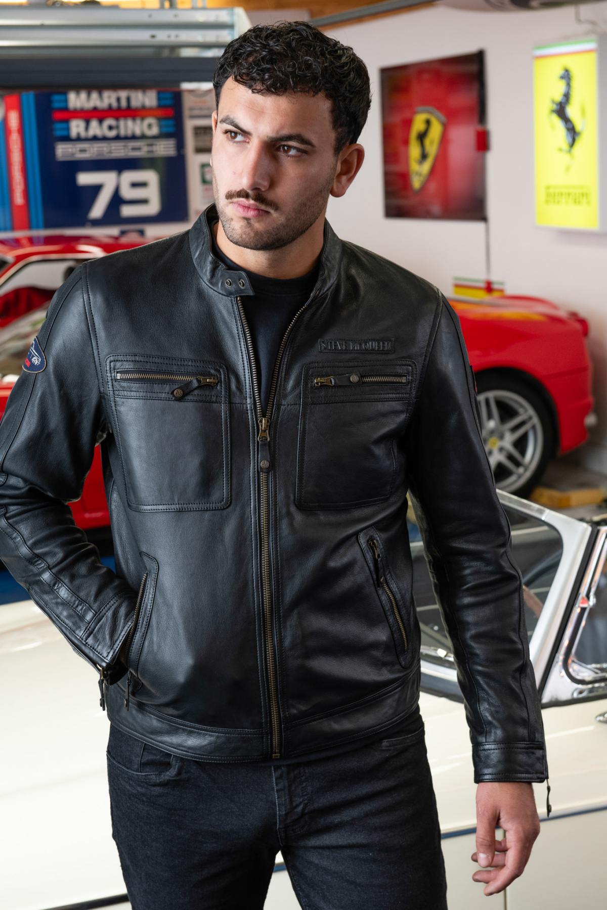 Steve McQueen black leather jacket - Image n°9