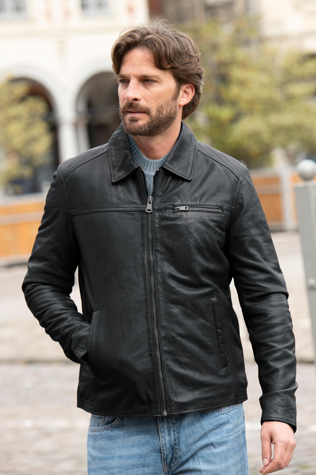 Black shirt collar jacket for men. - Image n°3